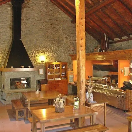 Nou Camping 4*