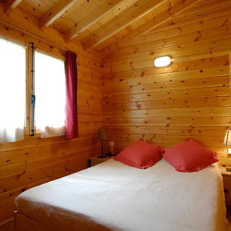 Nou Camping 4*