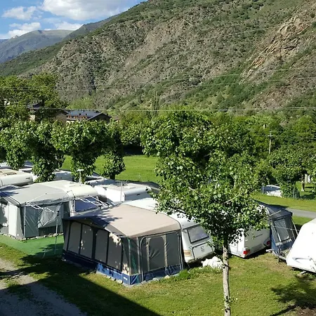 Nou Camping 4*